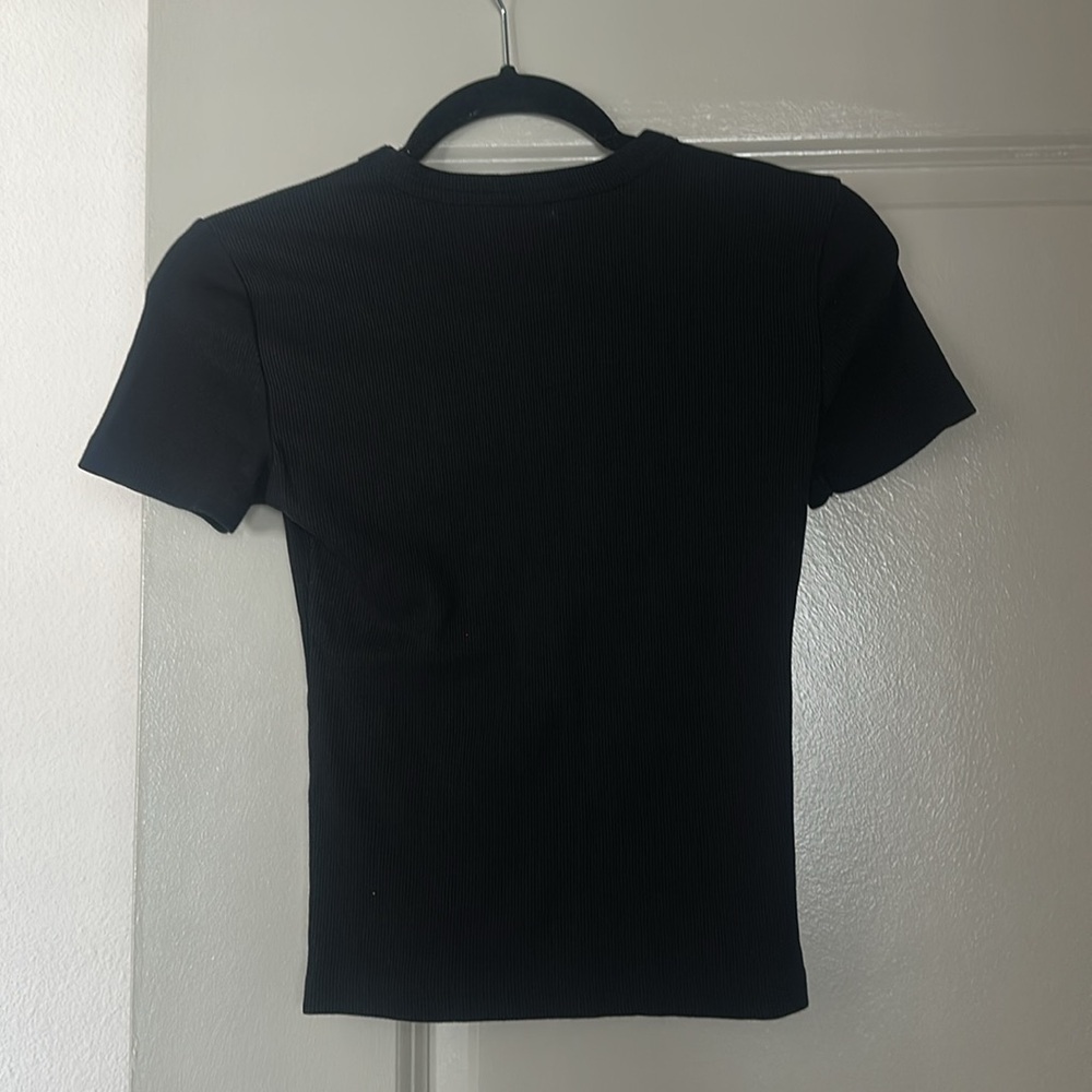 Zara Ribbed Black Tee - Picture 3 of 4